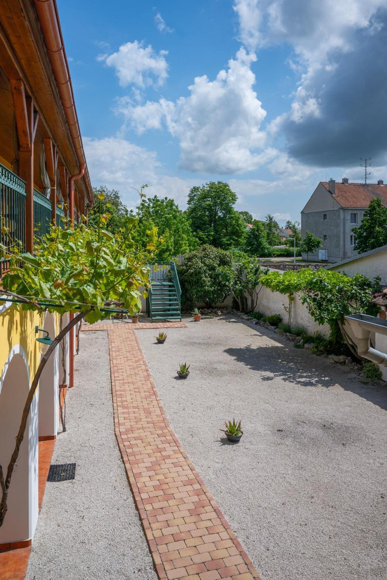 Ubytovani Kroupa Dolne Dunajovice Zewnętrze zdjęcie